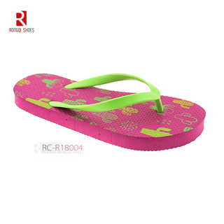 Lightweight comfortable kid's beach PE flip-flops